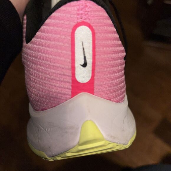 Nike Air ladies Size 10.5 Pink and Yellow main image 5